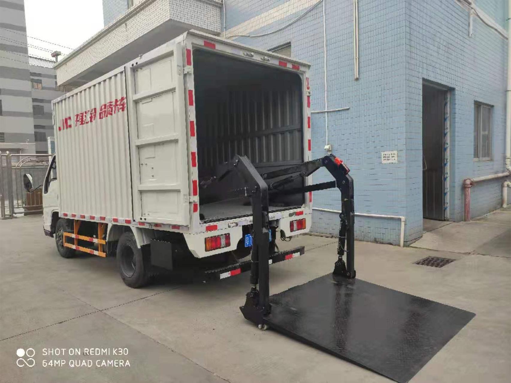 內置汽車貨車尾板案例